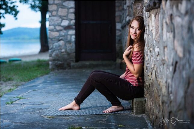 Get quality portraits from a high school senior photographer near me